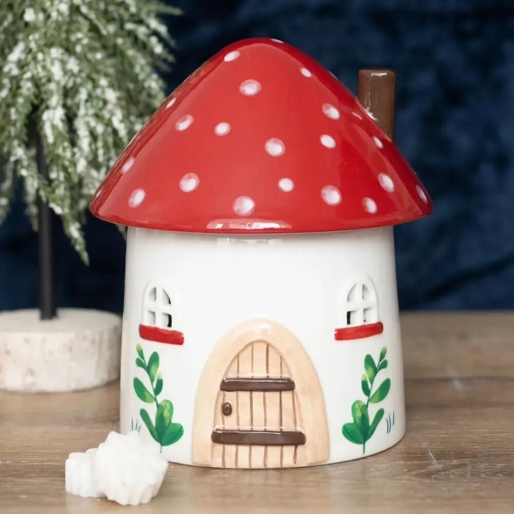 ($18) Mushroom House Oil Burner and Wax Warmer